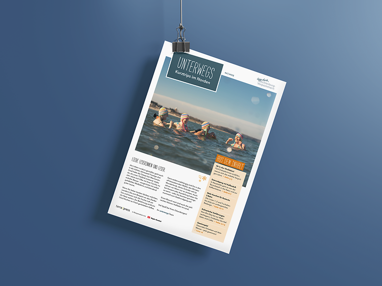Die aktuelle Ausgabe des Kundenmagazins "unterwegs" ist vor blauem Hintergrund abgebildet.